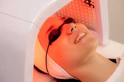 Led phototherapy for the face