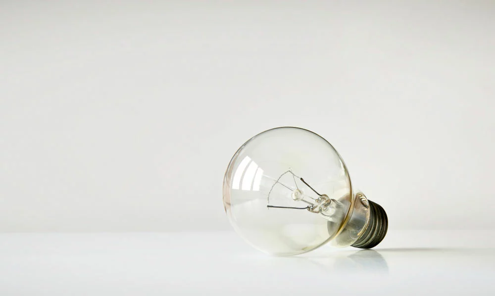 Incandescent bulb