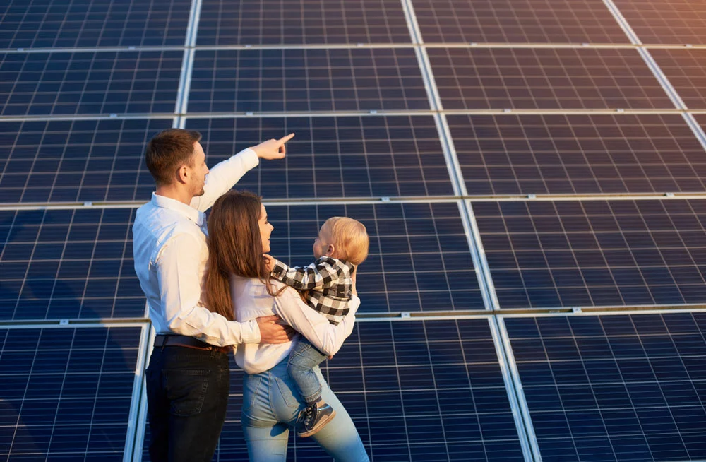Family Choosing a solar panel