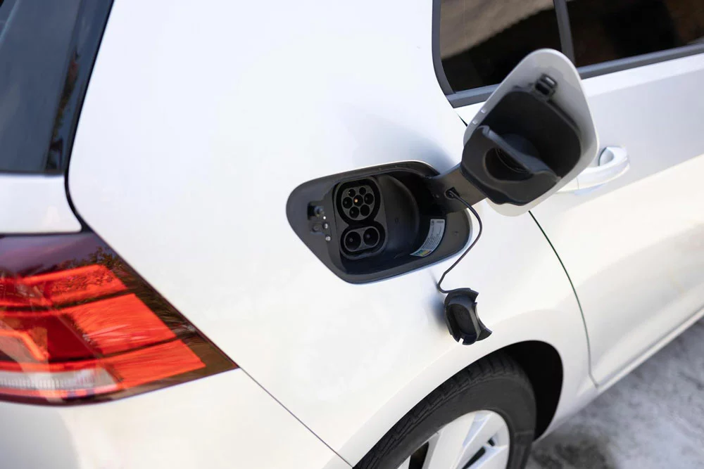 Electric car with fast-charging socket