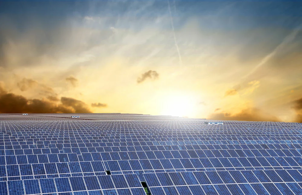 Solar Energy Timeline:  A Solar cell power plant