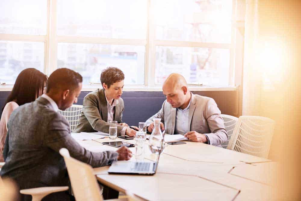 Office Lighting Design- A well-lit meeting room. 