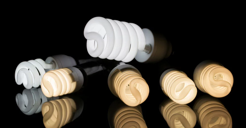 CFL bulbs with different CRIs